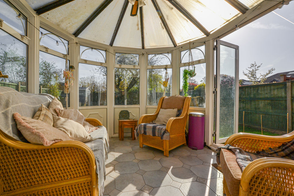 Banner Close Eccleston